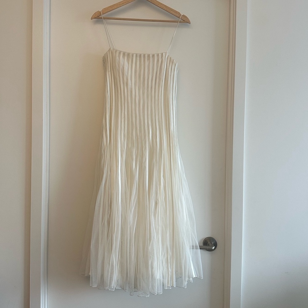 JS COLLECTIONS Ivory Ballerina Theme
Dinner Evening Spaghetti Straps Dress